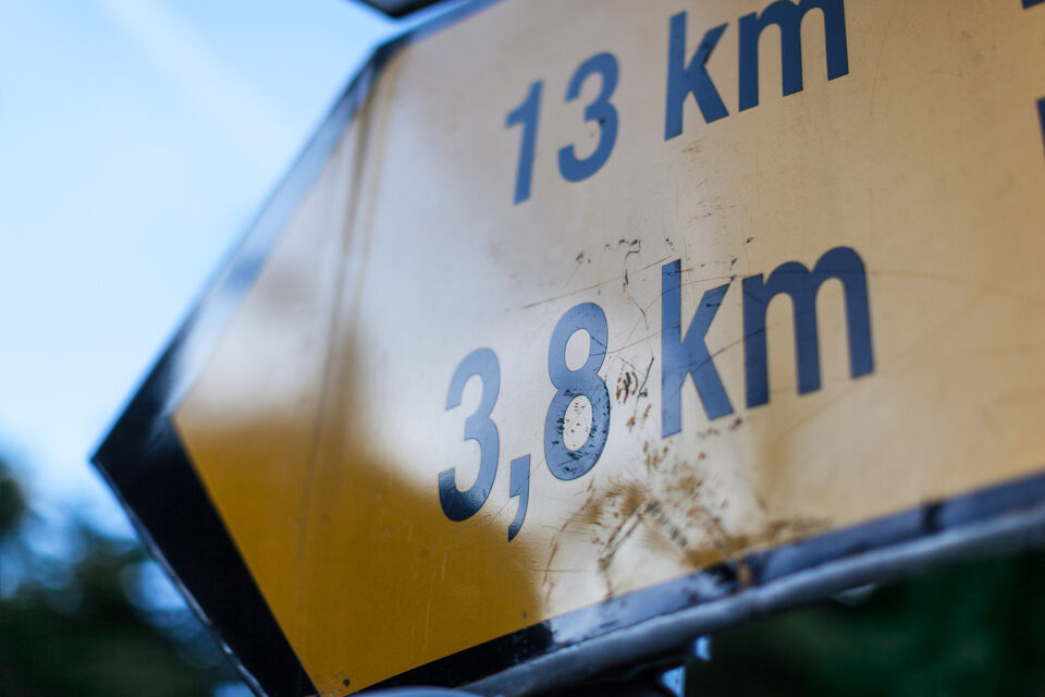  Il y a aussi des marqueurs qui vous indiquent la distance qui vous sépare des autres destinations qui vous attendent.